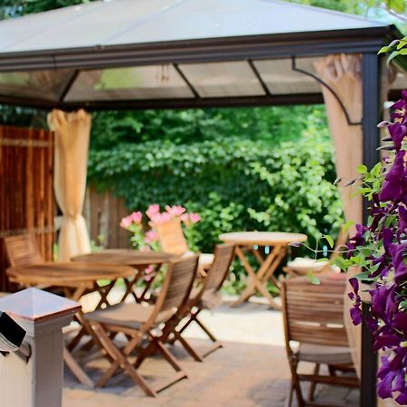 Globetrotters B&B Niagara-on-the-Lake Bagian luar foto