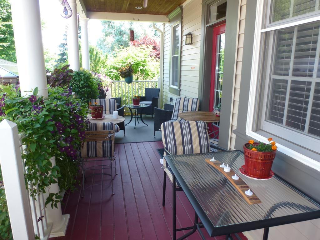 Globetrotters B&B Niagara-on-the-Lake Bagian luar foto